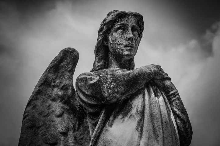 statue angel cemetery